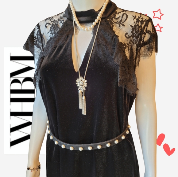 White House Black Market Dresses & Skirts - White House Black Market Velvet Keyhole Dress Sz 14